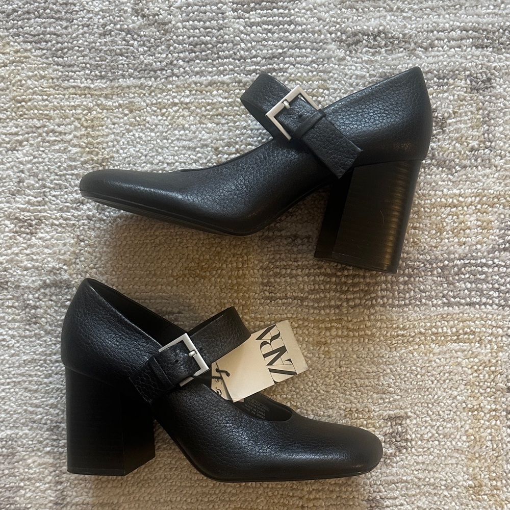 Zara Mary Jane Black Block Heel Shoes. Size 9US. New with tags